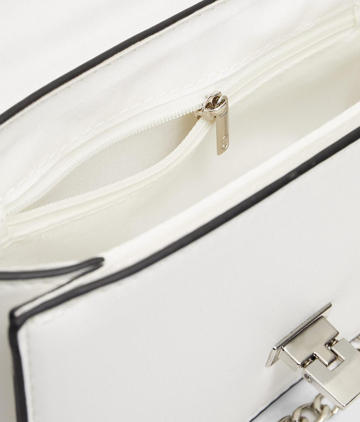 Brossbody bag with hardware