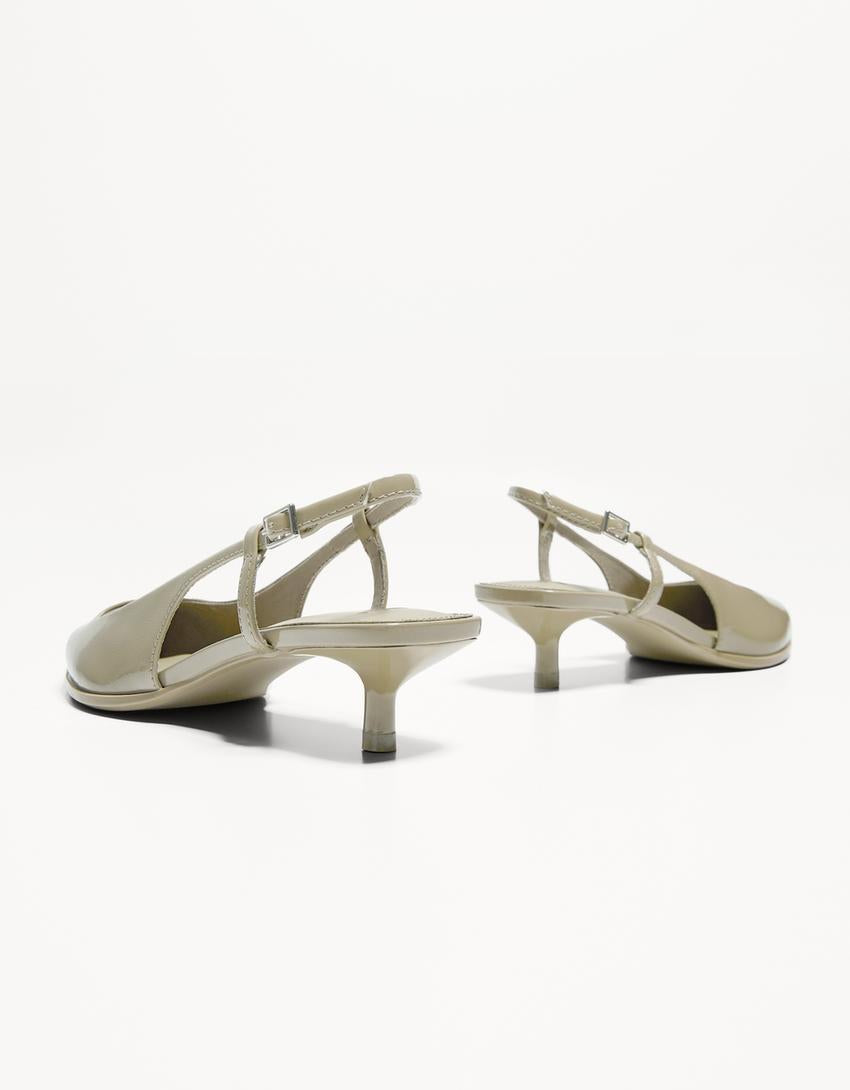 Kitten-heel shoes