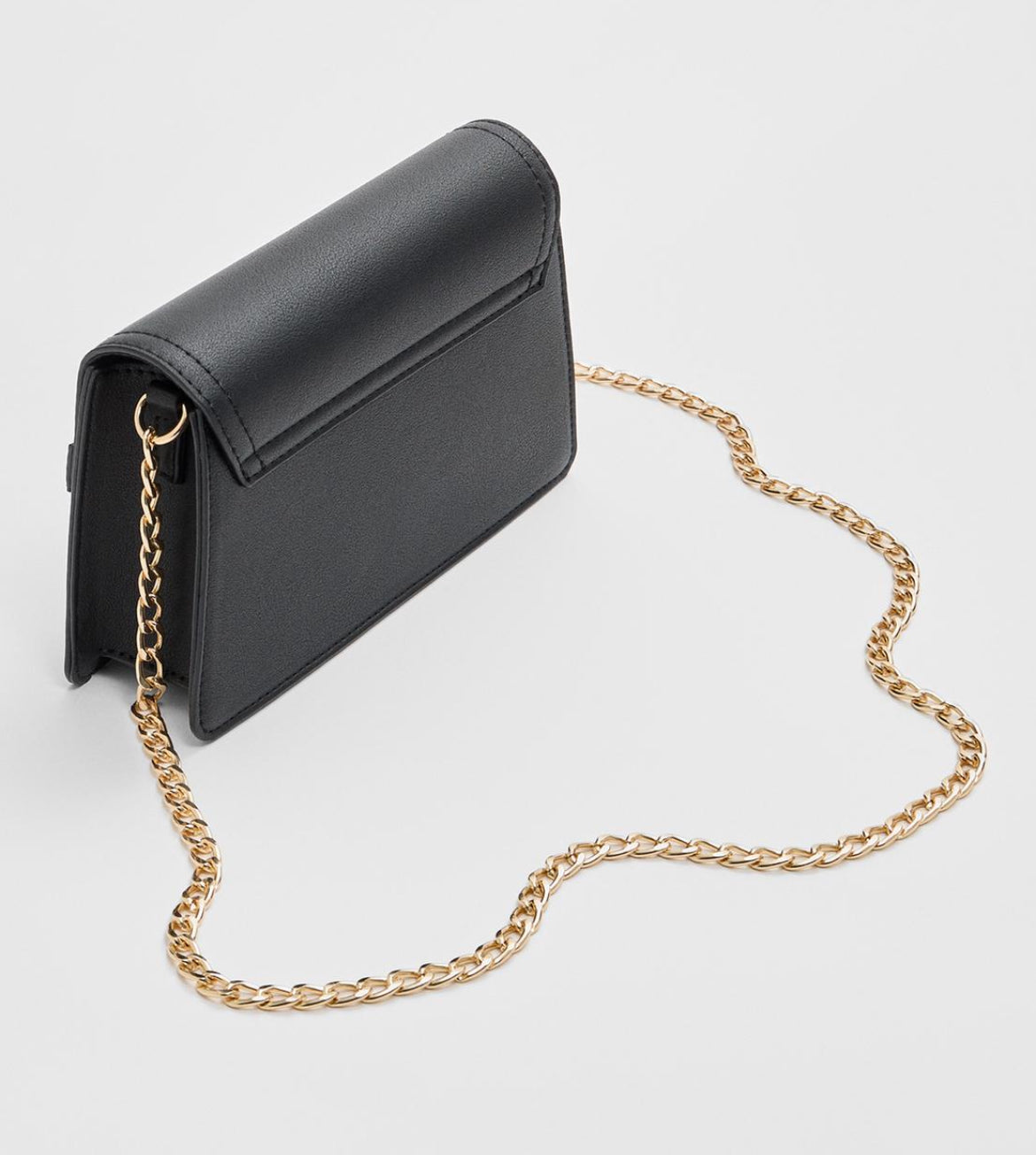 Crossbody bag with buckle