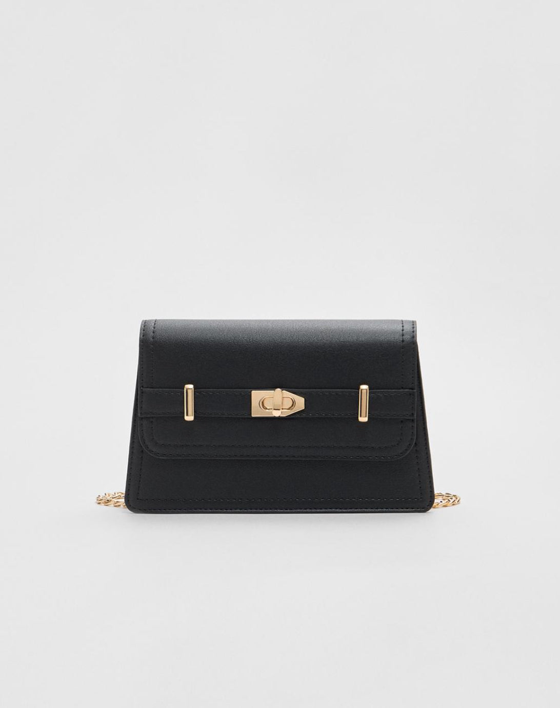 Crossbody bag with buckle