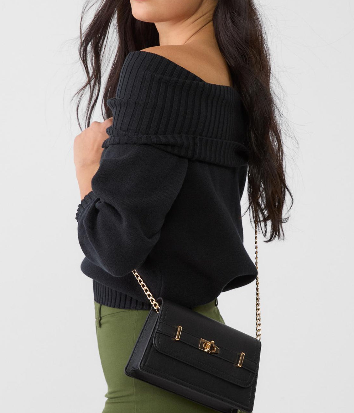 Crossbody bag with buckle