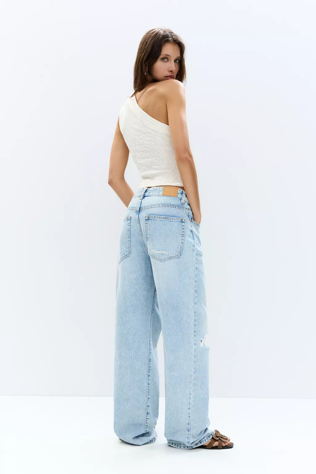 Textured asymmetric top