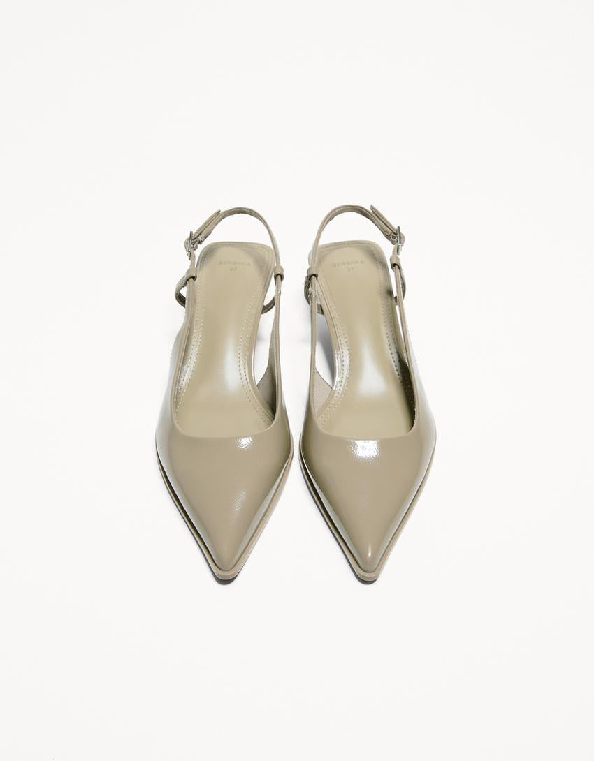Kitten-heel shoes